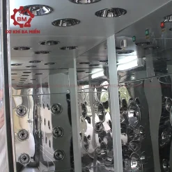 Bên trong Air Shower buồng tắm khí