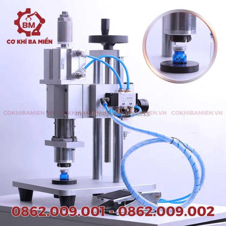 Máy siết nắp vắc xin bán tự động dòng máy gì?