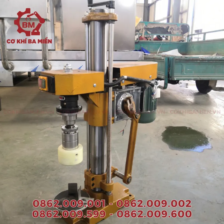 Máy đóng nắp chai thuỷ tinh Máy đóng nắp chai thuỷ tinh