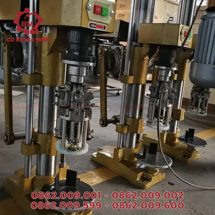 Máy siết nắp chai thuỷ tinh tại Cơ Khí Ba Miền