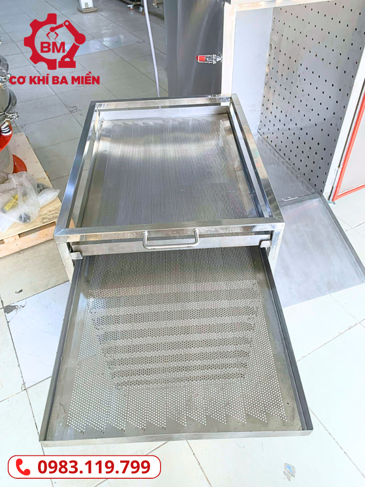 Tủ sấy thịt và nông sản